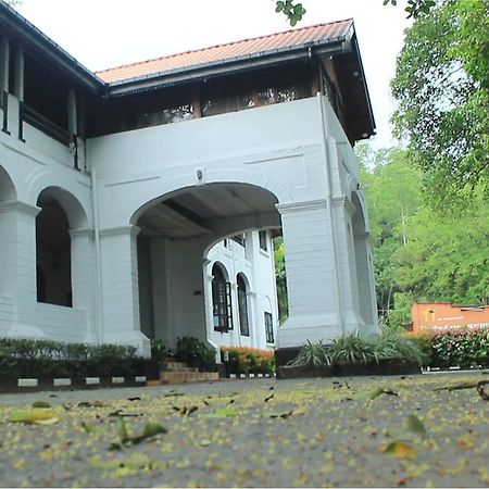 Ratnapura Rest House Hotel Exterior photo